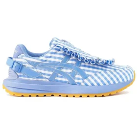 Asics x SHUSHU/TONG esittelee kengät ”Light Blue”