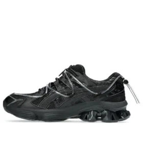 Asics x Yoasobi Gel-Kinetic Fluent ”Black”