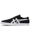 Classic CT Slip On ”Musta Valkoinen”