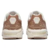 GEL-1090 ”Off White Coral”