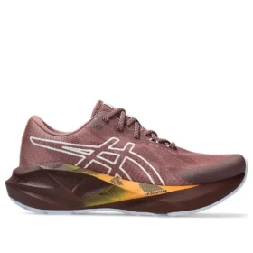 Gel-Nimbus 27 TR ”Nature Bathing Dark Rubble Red”
