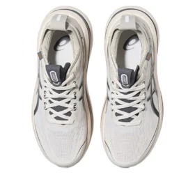 Gel-Nimbus 28 Go ”Cream Cement Grey”