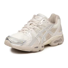 Gel-Nimbus 9 ”Mineral Beige”