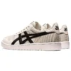 Japan S ”Cream Black”