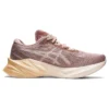 Novablast 3 ”Fawn Mineral Beige”
