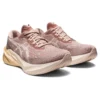 Novablast 3 ”Fawn Mineral Beige”