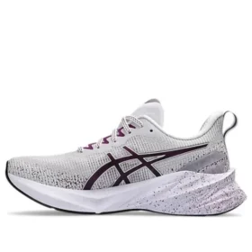 Novablast 3 LE ”Lilac Hint Deep Mauve”