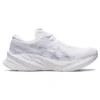 Novablast 3 ”White Piedmont Grey”