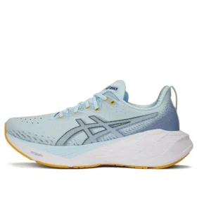 Novablast 4 ”Light Blue Navy”
