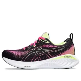 (WMNS) Gel-Cumulus 25 ”Musta ja kirkkaan pinkki”